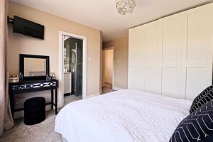 Master Bedroom- click for photo gallery